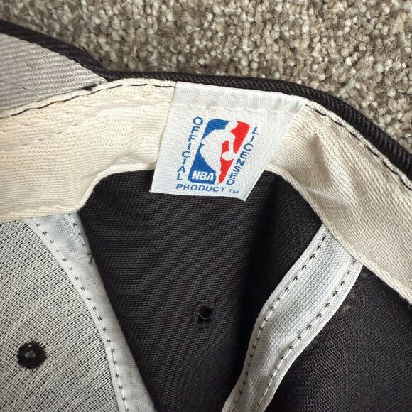 NEW ERA VINTAGE BOSTON CELTICS BASKETBALL NBA SNAPBACK HAT USA - Picture 5 of 7